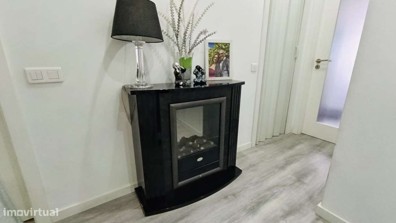 Apartamento T2 Remodelado em Almada - Grande imagem: 5/22