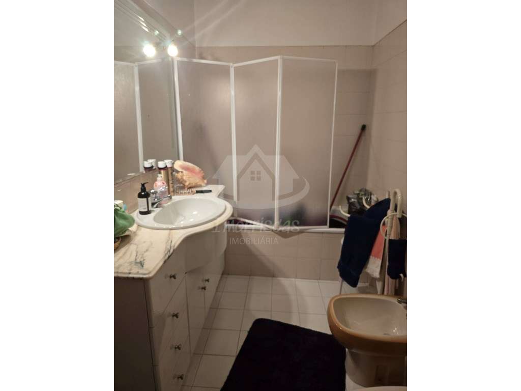 Apartamento T3 na Póvoa de Santa Iria-24