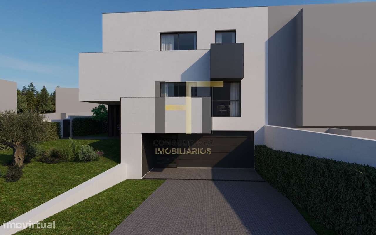 Moradia T3 | 235m² de Logradouro + Possibilidade de Piscina | Varanda-31