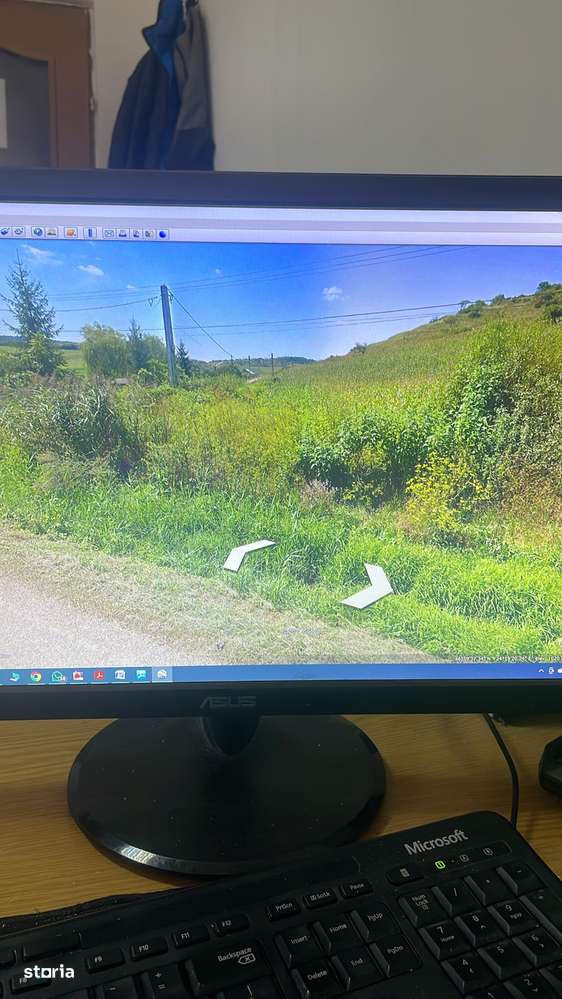 Teren 80116 mp - langa crama Liliac - pretabil panouri, ferma-0