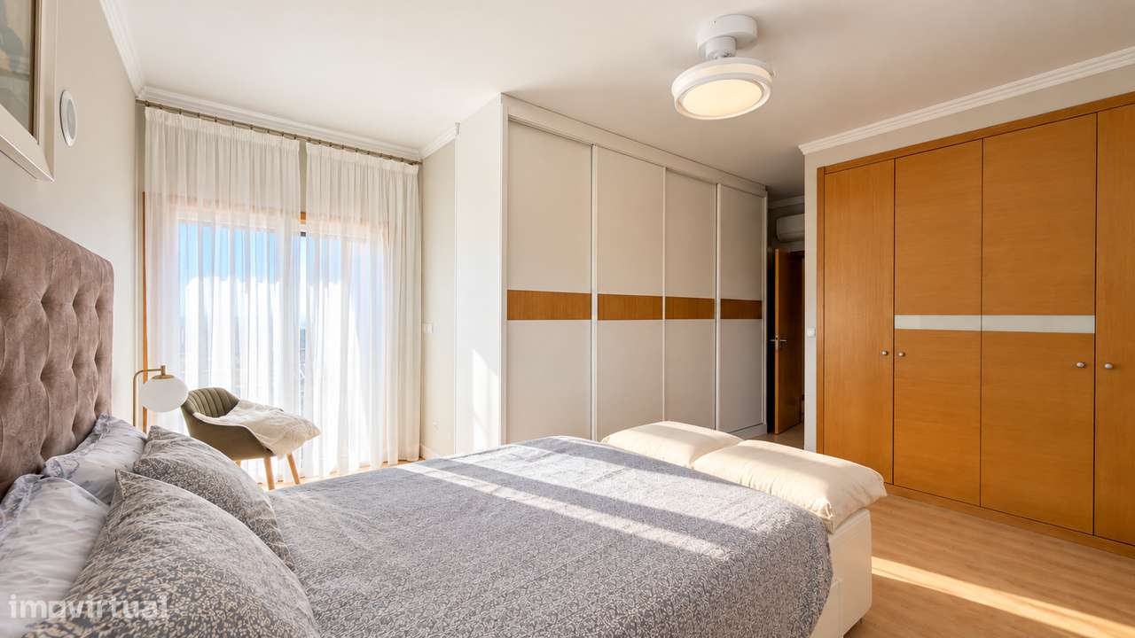 Apartamento T2 vista Tejo com garagem, Vila Franca de Xira-13