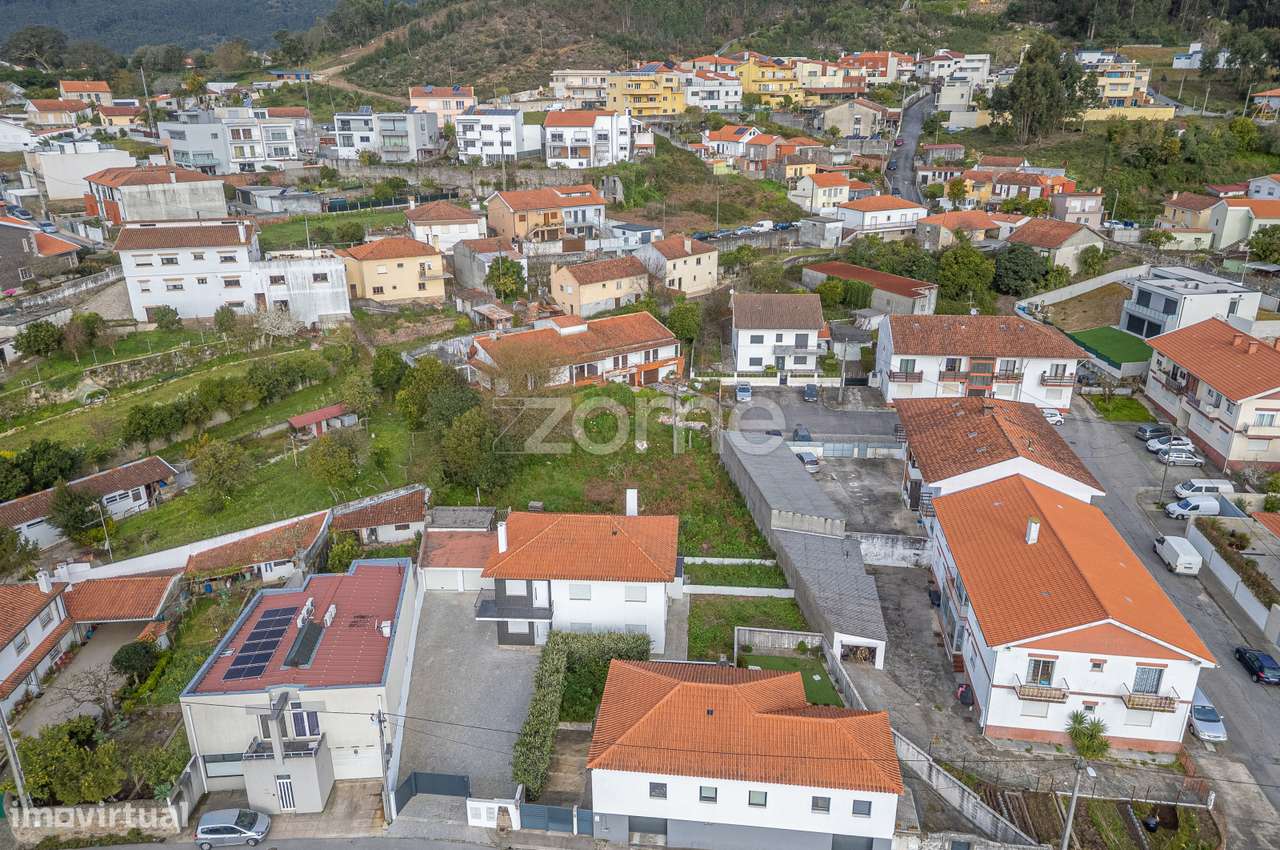 Terreno Urbano com Projeto para 6 Apartamentos-13