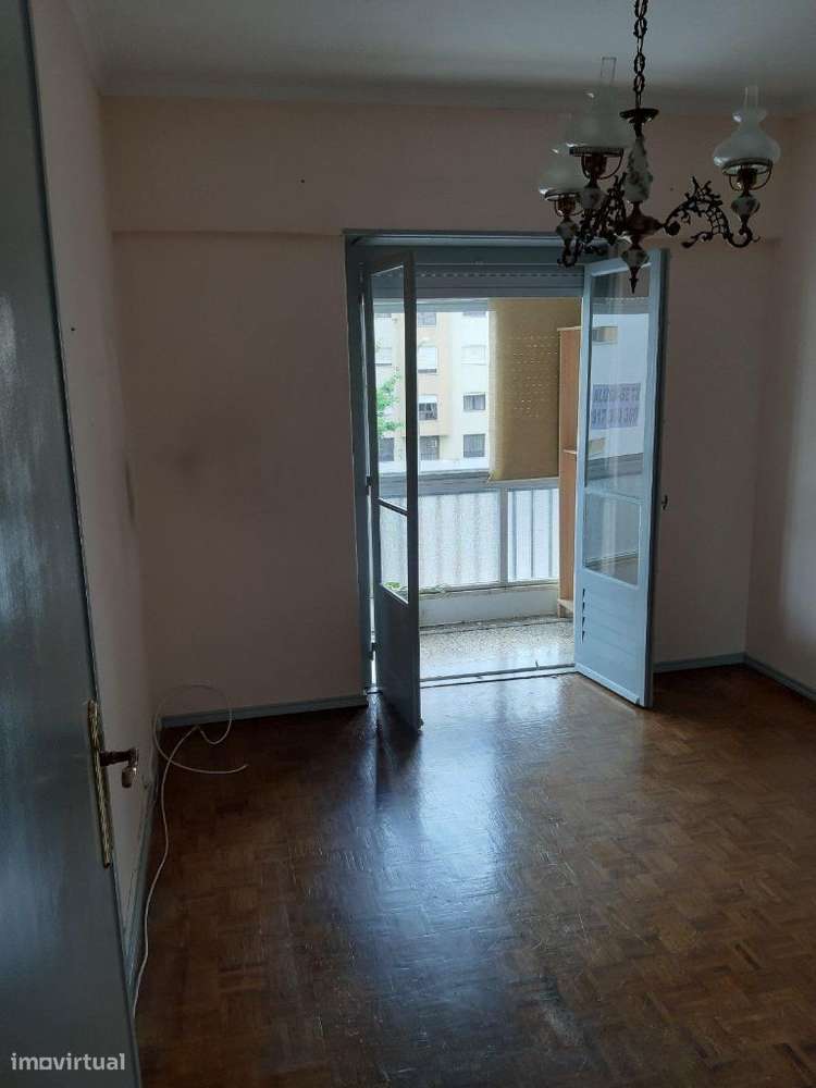 T2 Bobadela centro, vista para o tejo, 5min do parque das nações expo - Grande imagem: 3/20