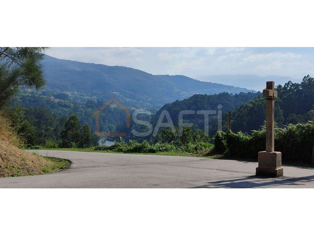 Moradia T4 - Cevide - Melgaço - Grande imagem: 3/33