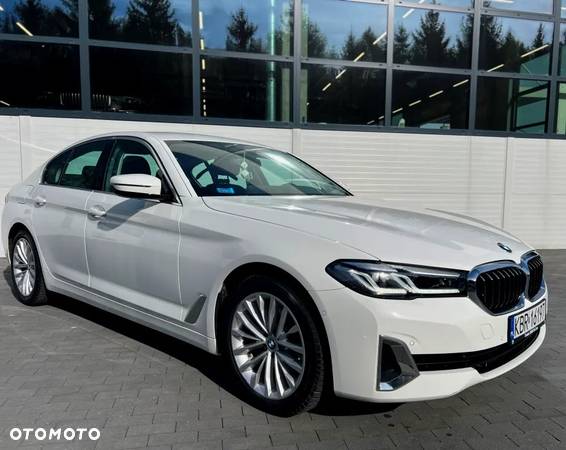 BMW Seria 5 520d xDrive Luxury Line - 1