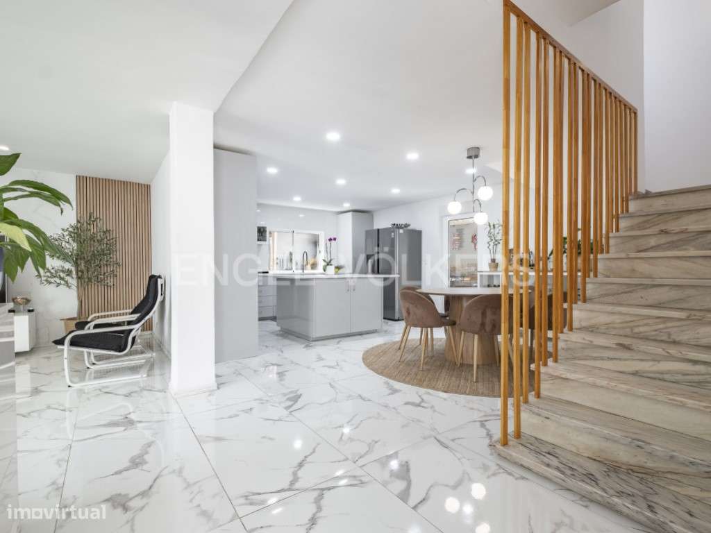 Moradia Isolada T3 em Odivelas - Grande imagem: 2/33