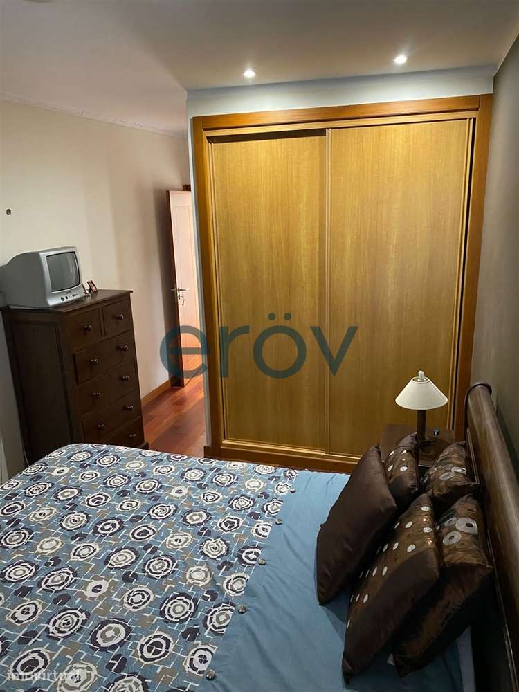 MORADIA T4+1 NA MAIA - Grande imagem: 5/55