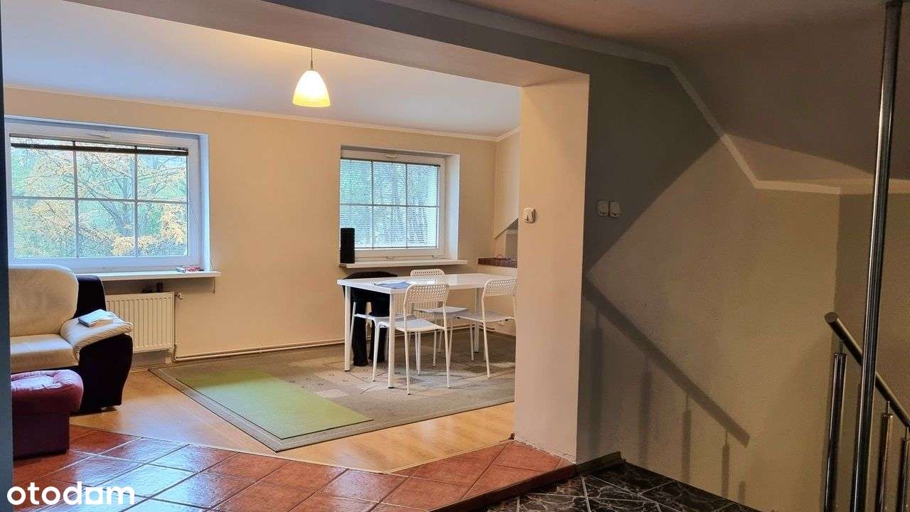 Dwie działki zabudowane domem-na działalność!-9