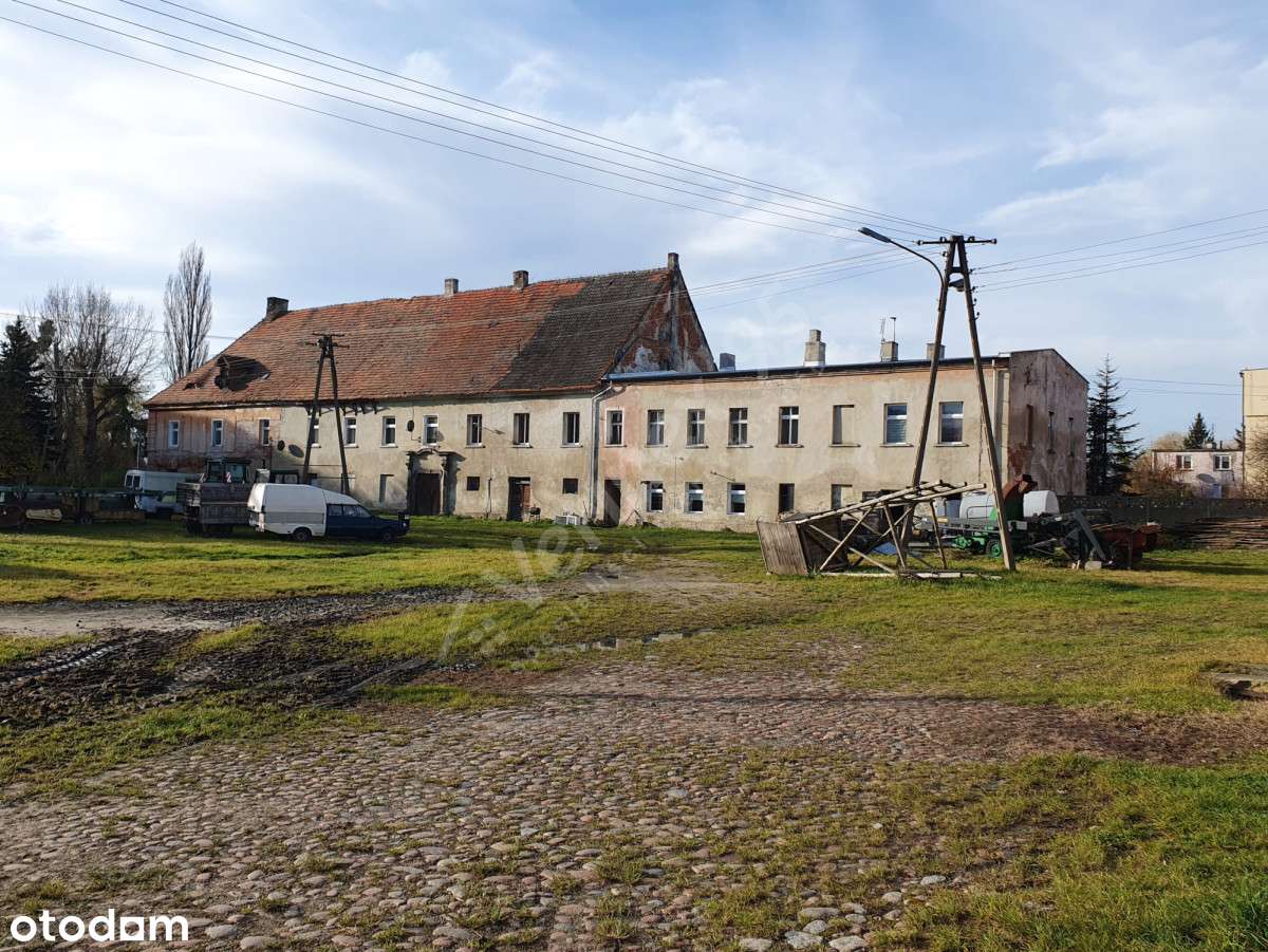 Zespół pałacowy(21ha) _ z DUŻYM terenem pod bud. mieszkaniowe(MPZP)-8