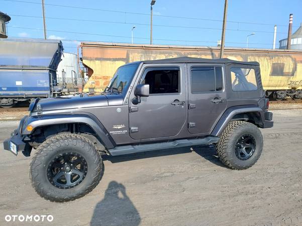 Jeep Wrangler - 9