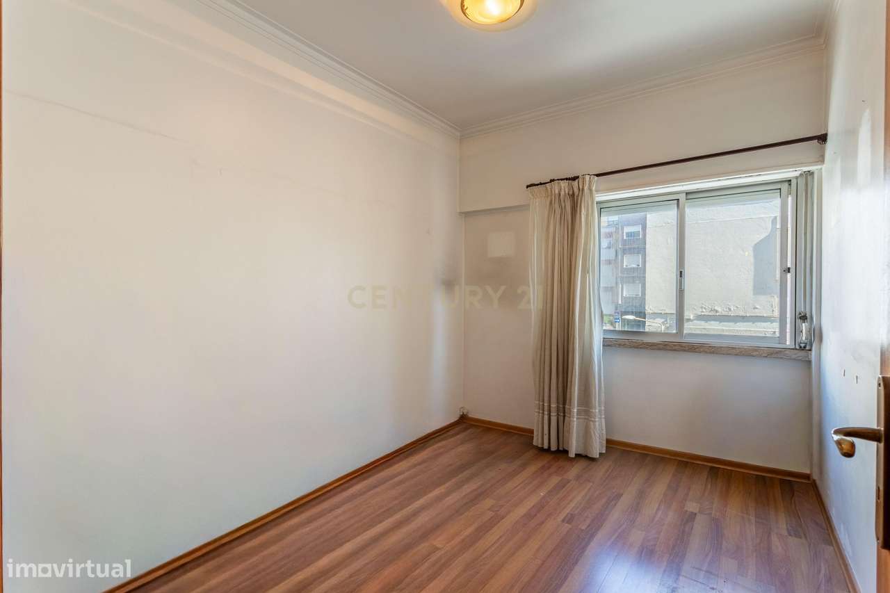 Apartamento T2 em Sacavém-11