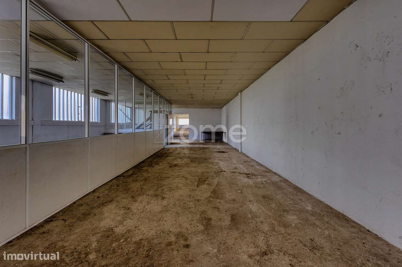 Armazéns de 1750m² c/ escritório e Potencial Habitacional em São Ro...-23