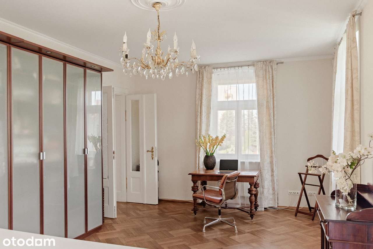 Willa z lat 30tych z osobnym mieszkaniem-17