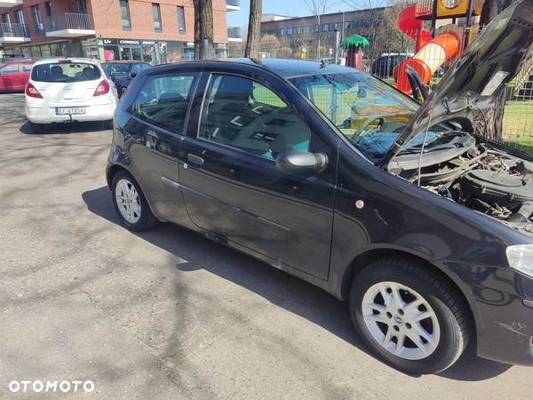 Fiat Punto 1.2 8V - 9