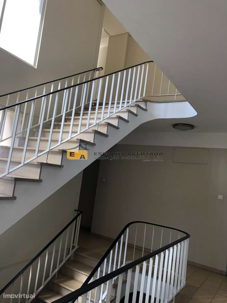 Escritório Praça da Galiza - Grande imagem: 4/12