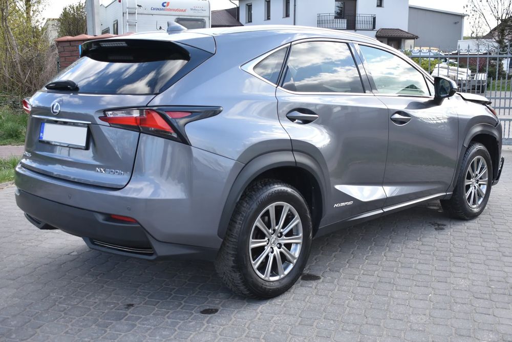 Lexus NX I 300h Elite 2WD 2017