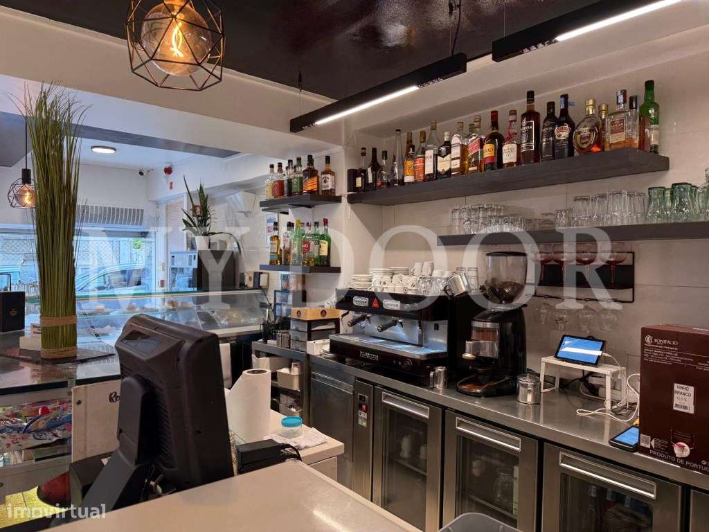 Av. Moscavide - Pastelaria / Restaurante -Trespasse - Central-8