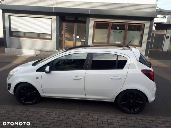 Opel Corsa 1.4 16V Edition 150 - 5