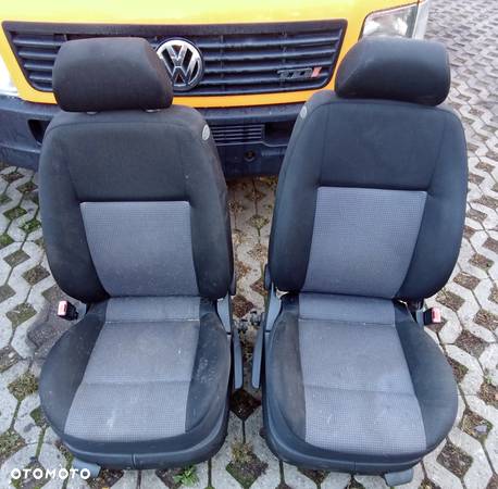 Fotele siedzenia VW Golf IV 4 komplet 5D. - 2
