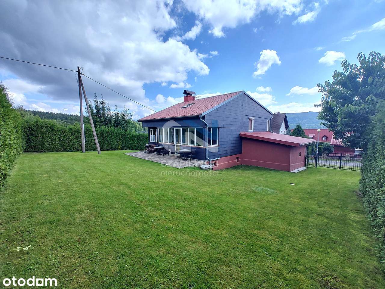 Centrum,wolnostojący,110m2(6pok+kuchnia)+piwnica+garaż+strych,dz.713m2-5