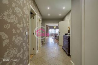 Apartamento T4 Duplex condomínio reservado 2 lugares garagem arrumos - Grande imagem: 5/22