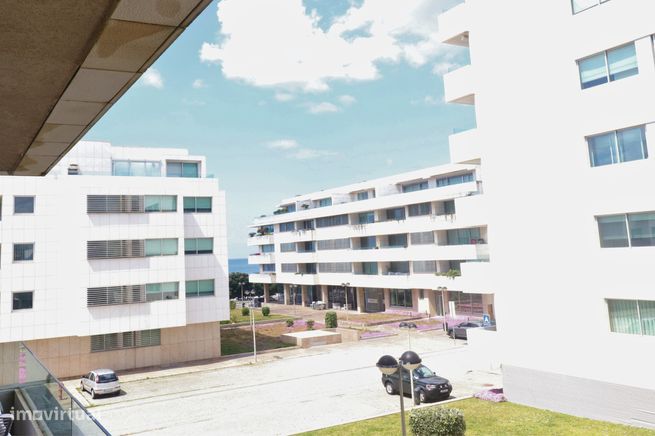 Apartamento de luxo T2 com garagem duplaem Leça da Palmeira-0