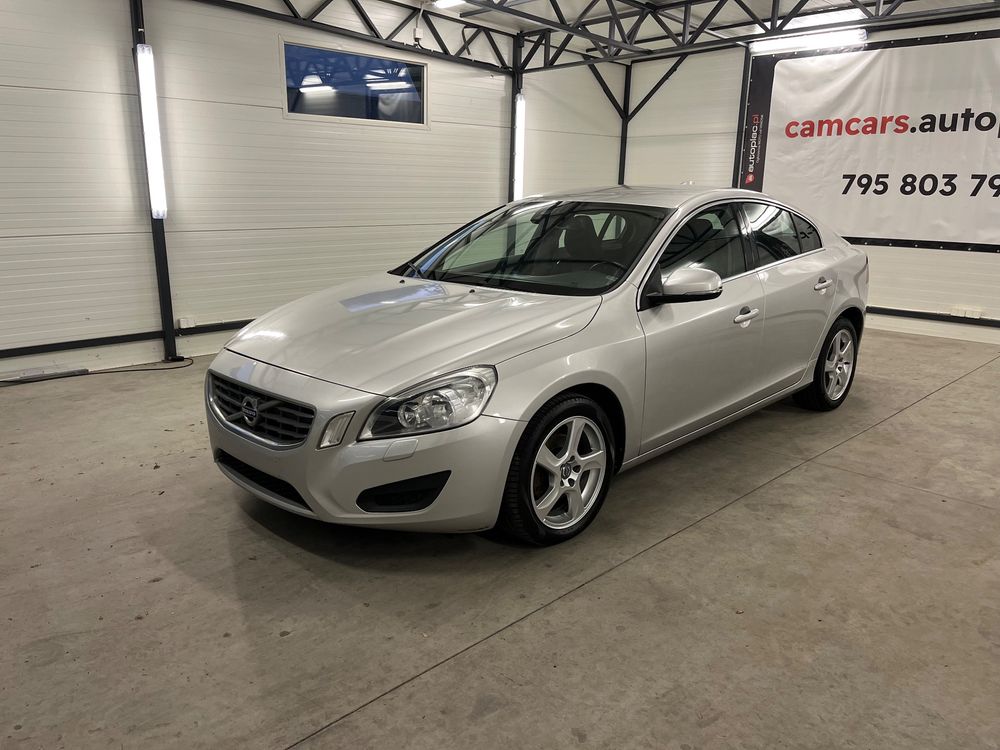 Volvo S60 II 2011