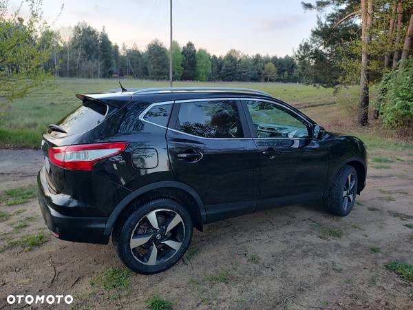 Nissan Qashqai 1.6 DCi N-Connecta - 9