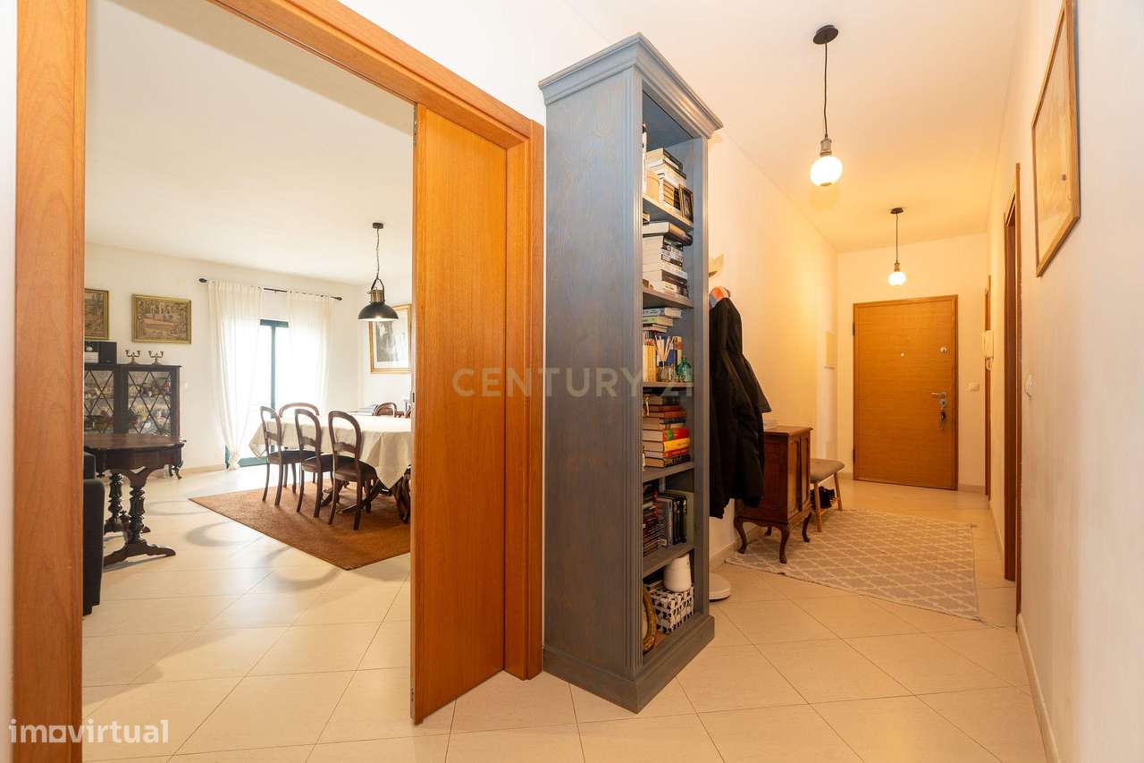 Apartamento T3 com áreas generosas - Grande imagem: 4/45