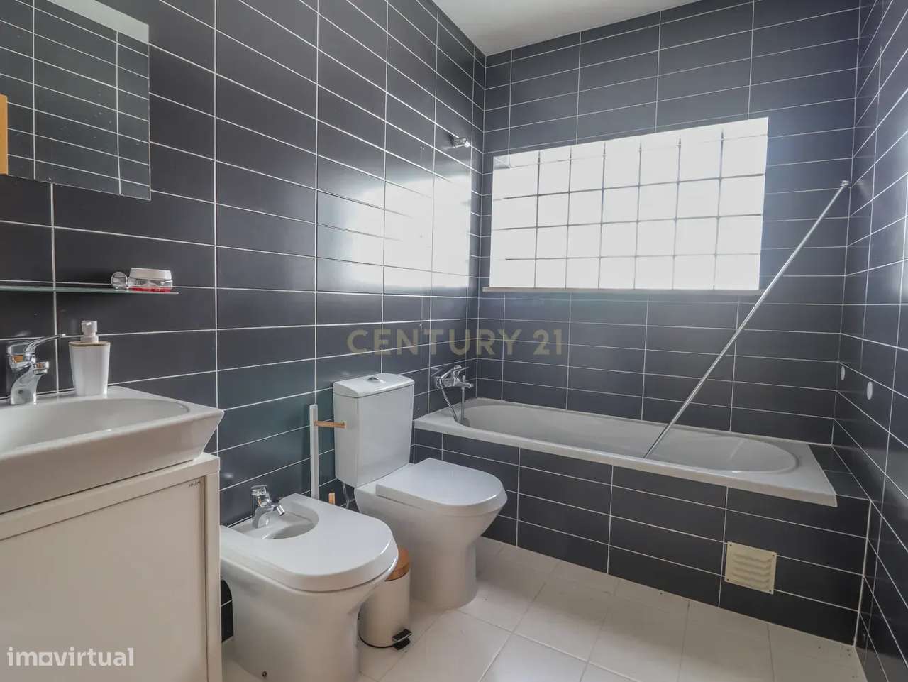 Apartamento T1 com parqueamento e vista para piscina em Buarcos – Figu - Grande imagem: 5/24