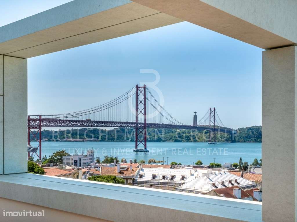 Moradia T4 com jardim e estacionamento em Alcântara, Lisboa - Grande imagem: 4/48