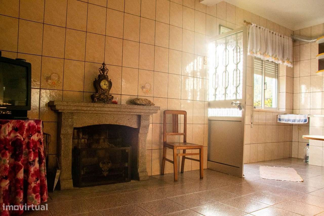 Moradia isolada em V. N. de Foz Coa - Grande imagem: 3/11