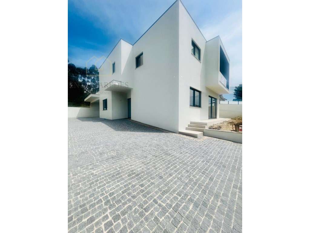 Moradia T3+1 NOVA para comprar, Santa Maria da Feira - Aveiro-21