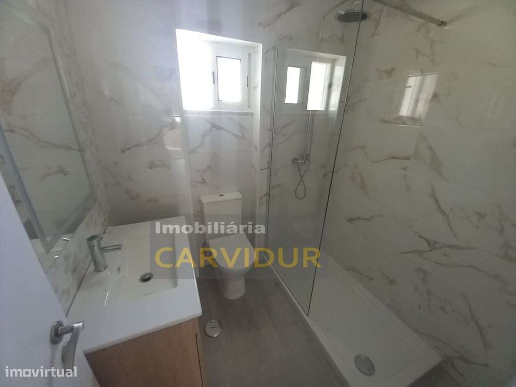 Barreiro Vila-Chã T2 totalmente remodelado-12