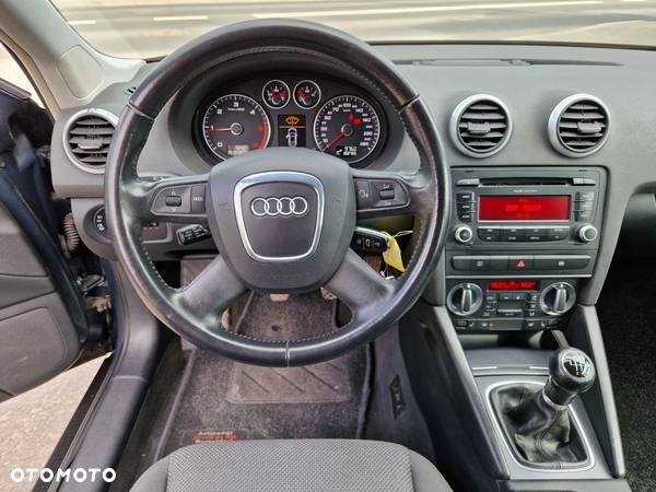 Audi A3 1.9 TDI Attraction - 10