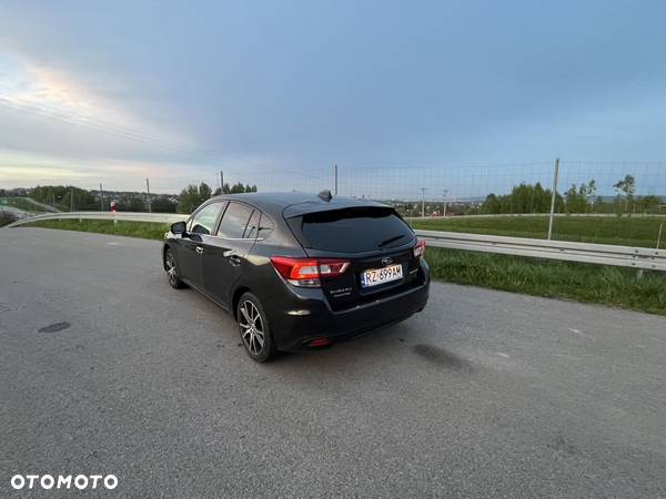 Subaru Impreza 2.0i Exclusive (EyeSight) Lineartronic - 19