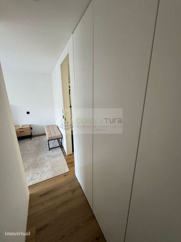 T3 Remodelado | Lugar de Garagem + Arrumo | Próximo ao Marquês-7