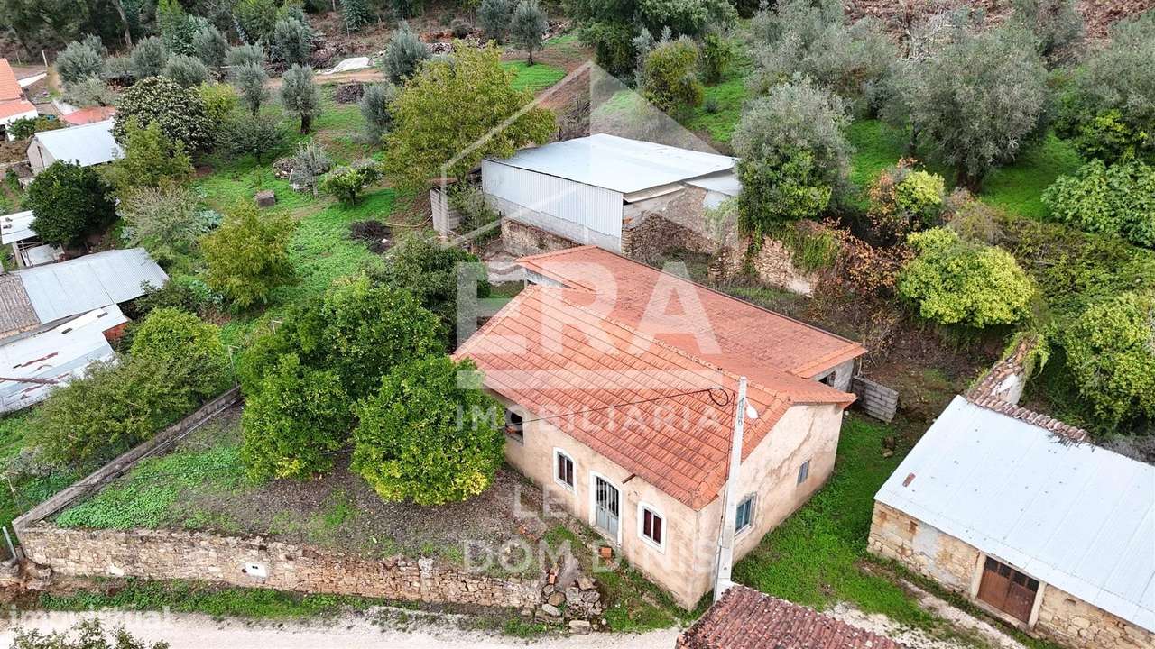 Moradia Isolada T3 em Ferreira do Zêzere-9
