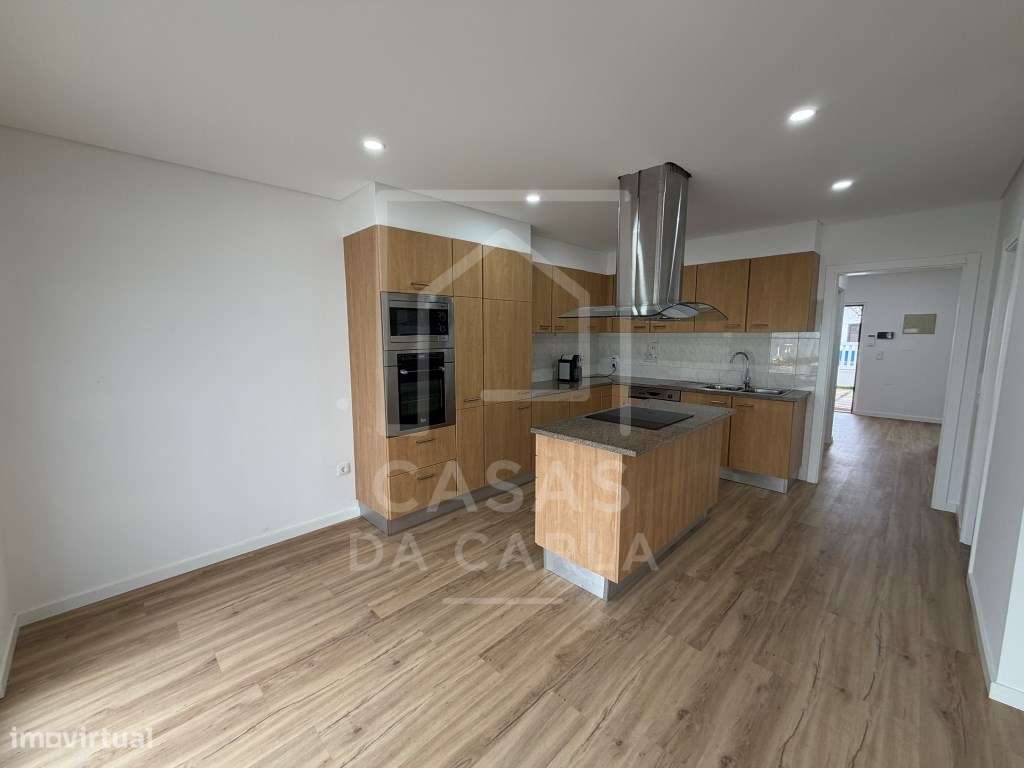 Moradia T3 com quintal, garagem e piscina em Faro do Alentejo - Grande imagem: 5/36