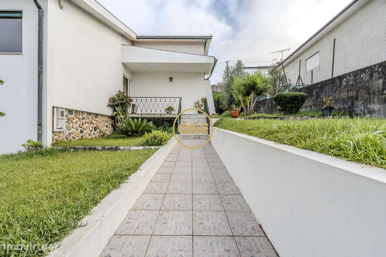 Moradia T1+ T3 em Vale S. Martinho - V.N. Famalicão-18