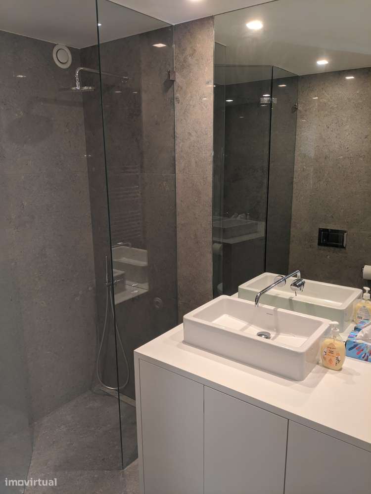 Gabinete / Escritório em Localização Estratégica com 35mq na Foz Velha - Grande imagem: 4/8