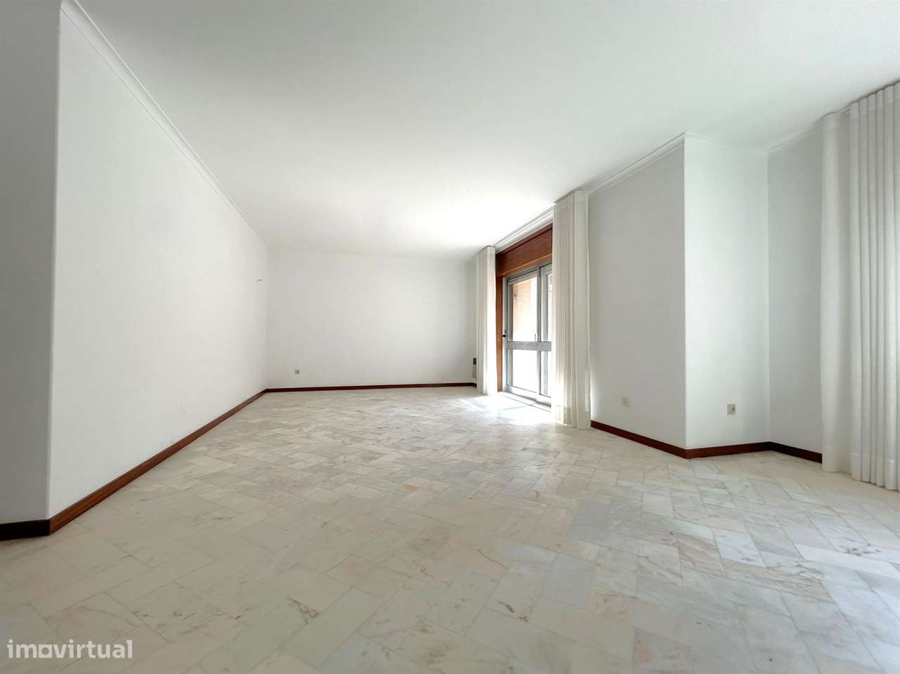 T4 para arrendamento | Varanda e Garagem | Foz do Douro - Grande imagem: 3/25