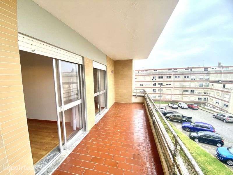 T1 com varanda de 15m2 - Grande imagem: 4/8