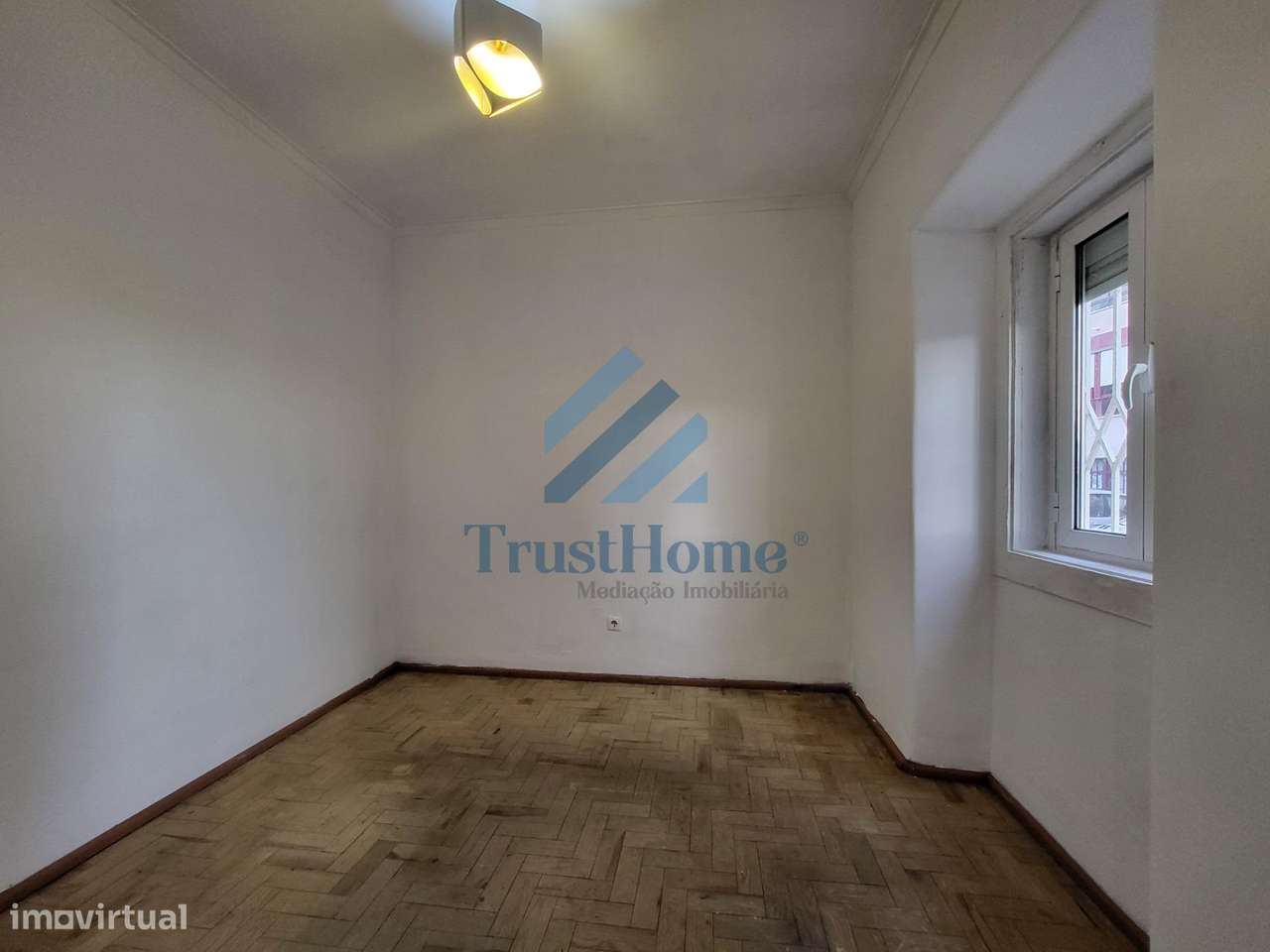 V2 estimada na Agualva a 5 minutos da estação de comboios.-10