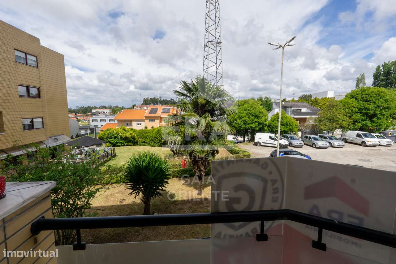 Apartamento T2+1 com Garagem e Garantia ERA-12