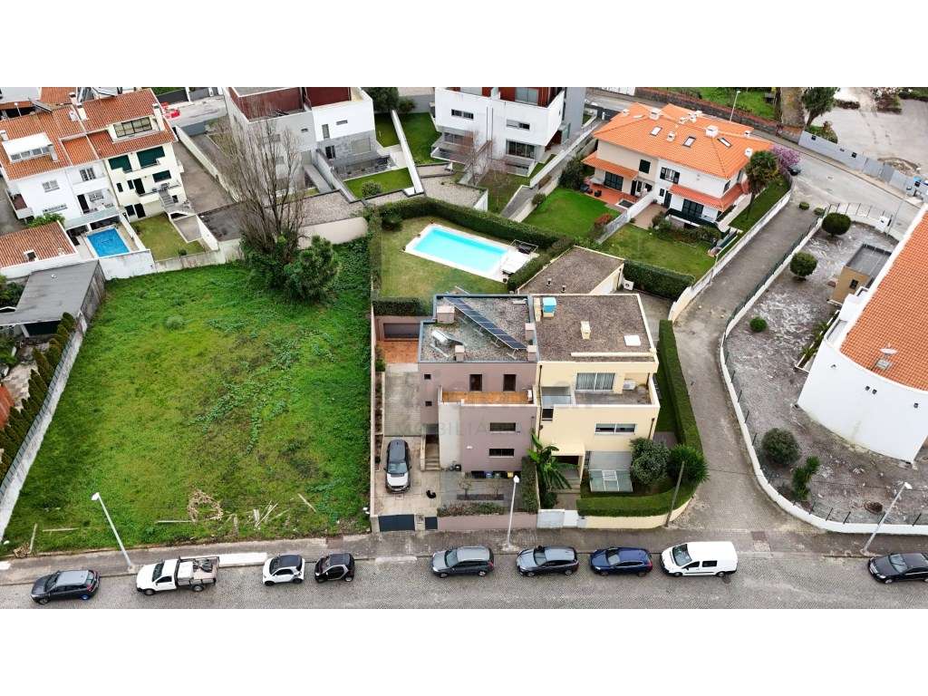 Moradia T5 em Vilarinha-45