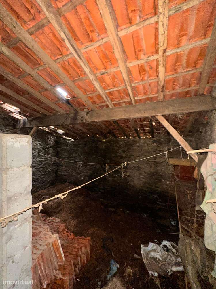 Moradia de 2 Pisos para Reabilitação Integral-16