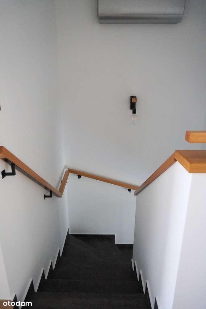 Bliźniak z ogródkiem w pobliżu Wieliczki-11