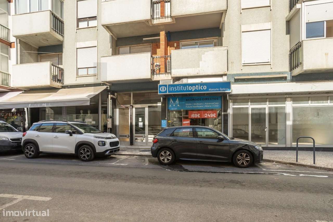 Apartamento T4 transformado em T3 totalmente remodelado na Cova da Pi-33