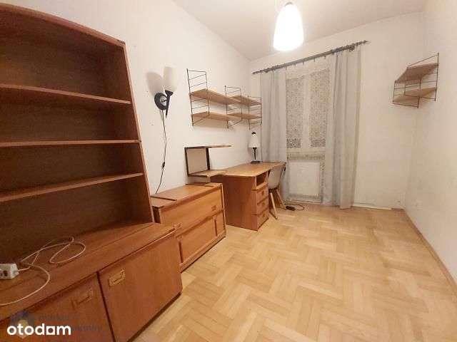 Czteropokojowe mieszkanie z balkonem!-9